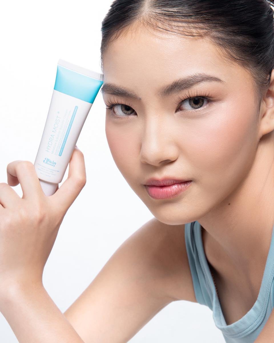 J Skin HydraMoist + Moisture & Barrier Booster Cream